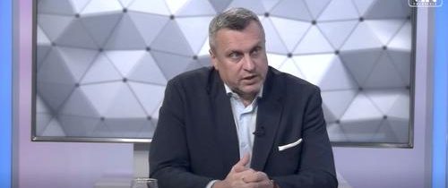 VIDEO: Danko kritizoval Fica za jeho hlasovanie na summite EÚ, keď premiér súhlasil s vojenskou pomocou Ukrajine aj dvoch najproblematickejších ministrov za stranu Hlas. Dolinkovú za jej očkovacie chúťky a Druckera za jeho koketovanie s pol