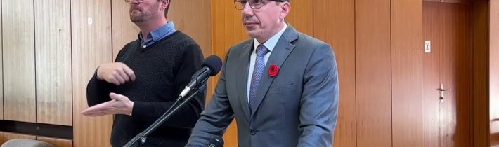 Minister E. Tomáš po rokovaní vlády SR