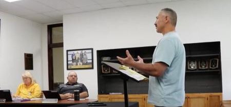 Rodičia z Missouri sa nezľakli boja za odstránenie "oplzlých" kníh zo škôl