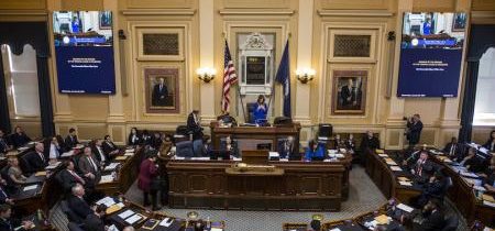 Virgínski demokrati predložili pozmeňujúci a doplňujúci návrh na zakotvenie "práva" na interrupciu v ústave štátu