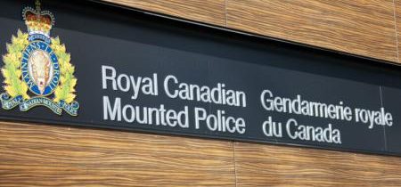 12-ročný kanadský chlapec spáchal samovraždu po tom, čo sa zrejme stal obeťou online podvodu