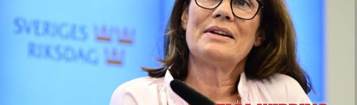 ELSA WIDDING Táto poslankyňa švédskeho parlamentu interpelovala štvrtok ministr…