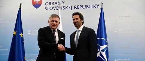 Ficova vláda na svojom zasadnutí odmietla ďalšiu vojenskú pomoc Ukrajine v hodnote desiatok miliónov eur