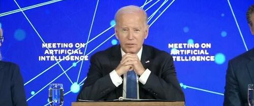 T. Durden, ZEROHEDGE: Biden vydáva vôbec prvý vládny príkaz týkajúci sa umelej inteligencie, s cieľom „podporovať pracovníkov a bojovať proti diskriminácii“
