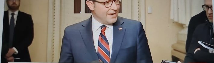 PŘERUŠENÍ toku zpráv: šéf Sněmovny reprezentantů USA napadá Bidena kvůli požadavkům Ukrajiny ze …