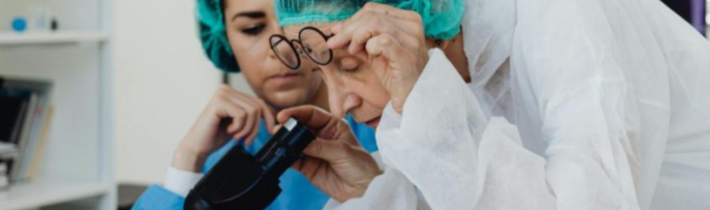 Před falešnou covid plandemií v roce 2020 zemřely za záhadných okolností desítky špičkových mikrobiologů (video)