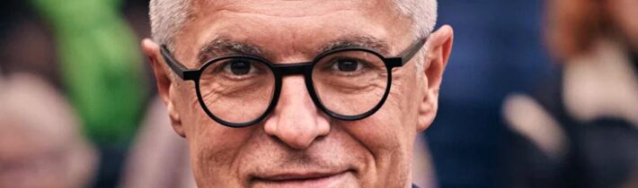 Volební vlak z České republiky Korčokovi vítězství nepřivezl |