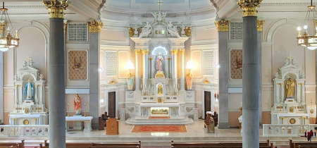 Liberálni katolíci sa pohoršujú nad demontovaným oltárom zo 60. rokov, ignorujú obrovské škody na kostoloch po II. vatikánskom koncile