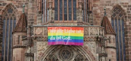 Nemecký biskup počas pro-LGBT ekumenickej bohoslužby povedal, že učenie Cirkvi je zodpovedné za "nespravodlivosť
