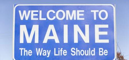 Zákonodarcovia štátu Maine schválili návrh zákona na ochranu potratov a turistiky zameranej na zmenu pohlavia detí