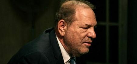 Newyorský najvyšší súd zrušil rozsudok nad Harveym Weinsteinom za znásilnenie v roku 2020