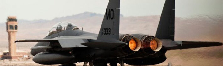 Letouny F-15E s novým systémem elektronického boje
