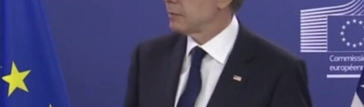 Finacial Times: Vystresovaný Blinken spustil alarm a varuje spojence, že Čína zvyšuje svou podporu Rusku