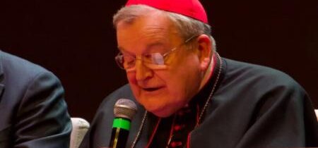 Kardinál Burke: Františka mali "presne opačný účinok