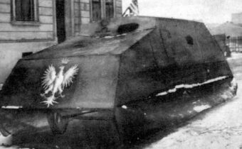 První polský pancéřový automobil – Kabinet Kuriozit