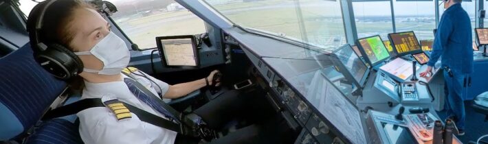 V kokpitu Airbusu A330F nad ČR! Jak vypadá spolupráce pilotů s řízením letového provozu?
