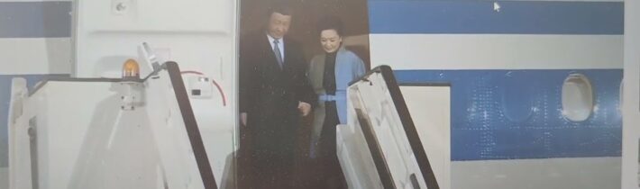 Čínský prezident Si Ťin-pching přilétá na návštěvu do Srbska…
