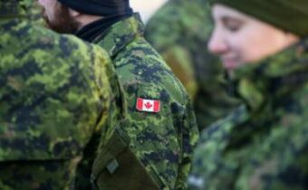 Trudeauova vláda minula 10 miliónov dolárov na podporu DEI v armáde, keďže nábor sa nedarí
