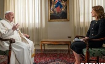 Pápež František v rozhovore pre 60 minút povedal, že "konzervatívni" biskupi majú "samovražedný postoj