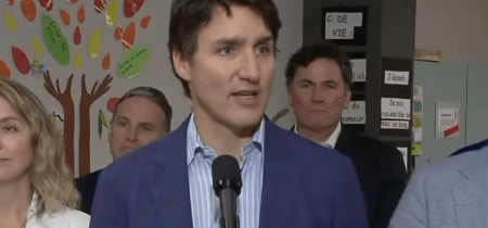 "Morálny degenerát": Skupina za život kritizuje Trudeaua za to, že sa pustil do premiéra, ktorý znížil financovanie potratov