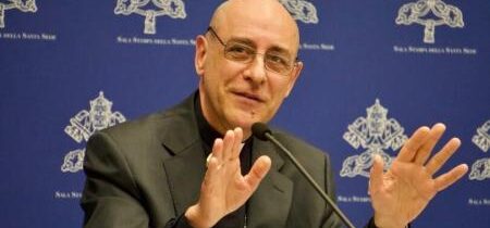 Katolícky kňaz: Kardinál Fernández chce "zrušiť" mariánske zjavenia a nadprirodzené javy