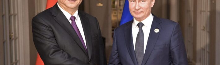 Dmitrij Jevstafjev: Co znamenají nové dohody mezi Ruskem a Čínou a obrat k Eurasii
