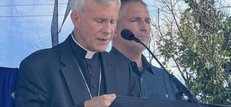 Biskup Strickland: Do Cirkvi preniklo "zmätené chápanie autority