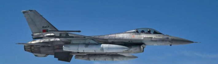 Ukrajinskí piloti absolvovali výcvik na F-16, no nepomôže to