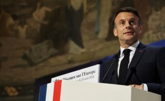 Francúzi sa od Macrona odvracajú pre ekonomické problémy