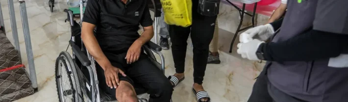 Pouta a zavázané oči. Izraelští zdravotníci popsali zacházení s palestinskými pacienty jako mučení