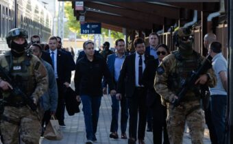 Minister zahraničných vecí Blinken sa ponáhľal do Kyjeva