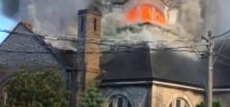 Trudeau po ďalšom podozrivom požiari kostola v Kanade opäť nič nepovedal