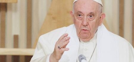 Nový vatikánsky dokument odhaľuje Františkov plán na grotesknú paródiu pápežstva