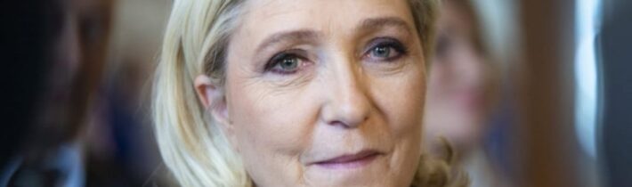 PRAJEM DNES MARINE LE PEN, ABY ZVALCOVALA MACRONAA verím, že ak sa tak stane,…