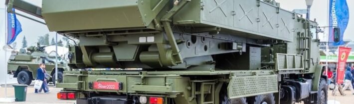 Odpaří, udusí a roztrhá. Jedna z nejobávanějších zbraní světa: Termobarický TOS-3 Drakon