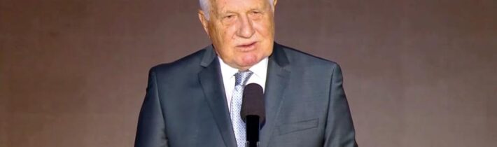 VIDEO: Václav Klaus na Oslavách zvrchovanosti Slovenskej republiky označil Roberta Fica za autentického politika, ktorý miluje svoju vlasť a národ