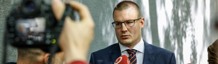 Tajiť dôkazy pri rozhodovaní o väzbe je podľa prokurátora zaniknutej Lipšicovej prokuratúry v poriadku