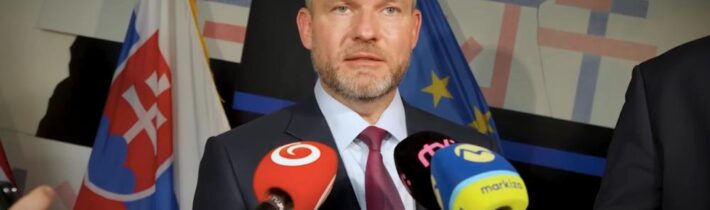 VIDEO: Prezident Pellegrini pred konaním samitu Severoatlantickej aliancie v USA oznámil, že Slovensko zúčastní na novej finančnej pomoci NATO pre Ukrajinu. Rokovania o mieri bez účasti Ruska sú však podľa neho odsúdené na zánik