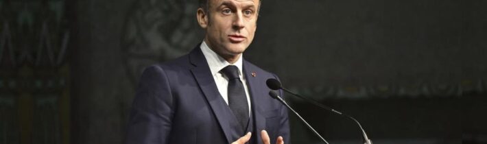 Hlavnými odporcami vstupu Ukrajiny do NATO sú USA a Nemecko, vyhlásil Macron