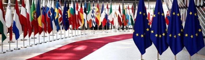 Nová Evropská unie? Jednotná strana NATO a úsporných opatření. USA děkují