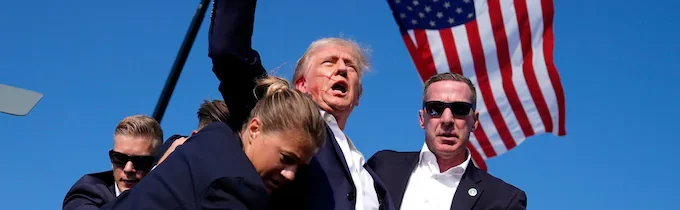 NEJLEPŠÍ PŘEDVOLEBNÍ, TOP ŠOKUJÍCÍ FOTOGRAFIE DONALDA TRUMPA JE NA SVĚTĚ! ZKRVAVENÝ SE ZAŤATOU PĚSTÍ DÁVÁ NAJEVO SVOU SÍLU! RISKUJÍC SVŮJ ŽIVOT, POŘÍDIL JI DRŽITEL PULITZEROVY CENY