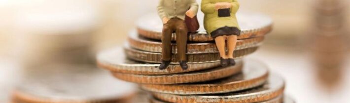 Dôchodcovia na Slovensku prídu o stovky eur. V budúcom roku by seniori z rodičovského dôchodku nemali dostať ani cent