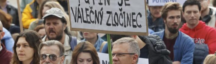 Skrytý komplex viny živí nenávist Čechů ke všemu ruskému, píše server EurAsia Daily