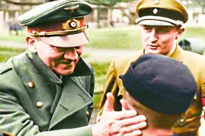 Příběhy z druhé světové války:   Hitlerjugend. Jak bojovali Hitlerovi nezletilí vojáci.