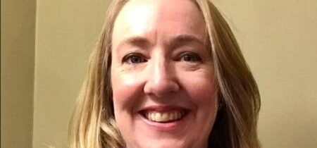 Austrálčanku vyhodili z práce a postavili pred súd za tvrdenie, že dojčiť môžu len ženy