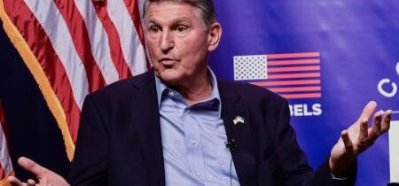 Senátor Joe Manchin nepodporí Harrisovú v prezidentských voľbách s odvolaním sa na jej sľub zrušiť filibuster