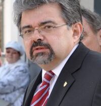 PhDr. Ing. Jiří Weigl, CSc.: Bezvýchodný marasmus