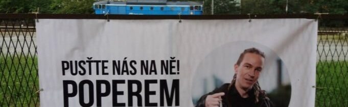 Piráti zcela očividně naplňují kremelskou propagandu. Hrrr na ně, hrdino Foltýne!