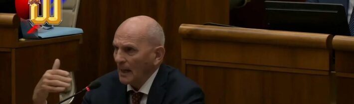 Mikloško sa z toho chce vyspať. Asi vypil veľa omšového 😁 25.9.2024