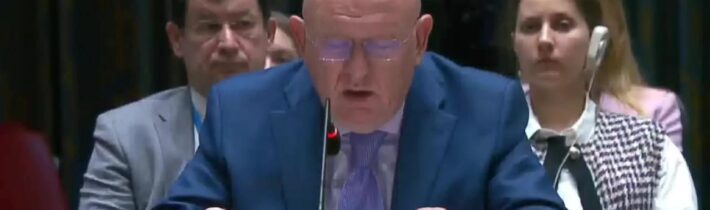 Zeptejte se Libyjců, Iráčanů, Afghánců, jak jim Amerika prospěla, totéž se děje